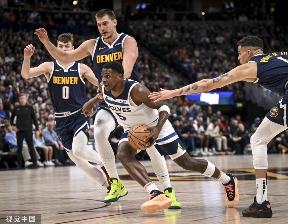 这些特点使 这些特点使